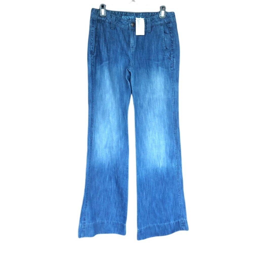 Agave Nectar NWT 27/34 Flare Leg Jeans 9” High Rise High Waist Medium/Light Wash